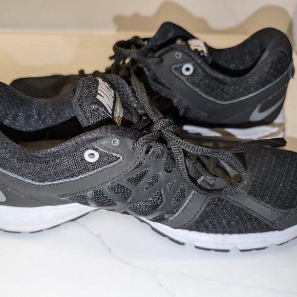 2012 Nike Running Shoe Air Relentless 2 Black 512083-001 Size 9 - Picture 3 of 5